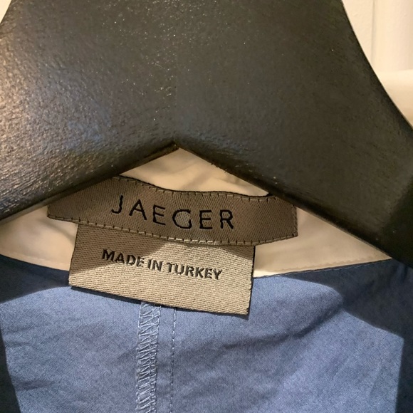 Jaeger size 4 blue with white trim. excellent condition just needs ironing - Picture 2 of 3